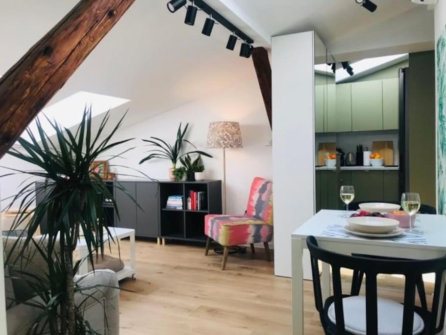 Qwadrat Apartament 15 In Bielsko-Biala City Center Eksteriør bilde